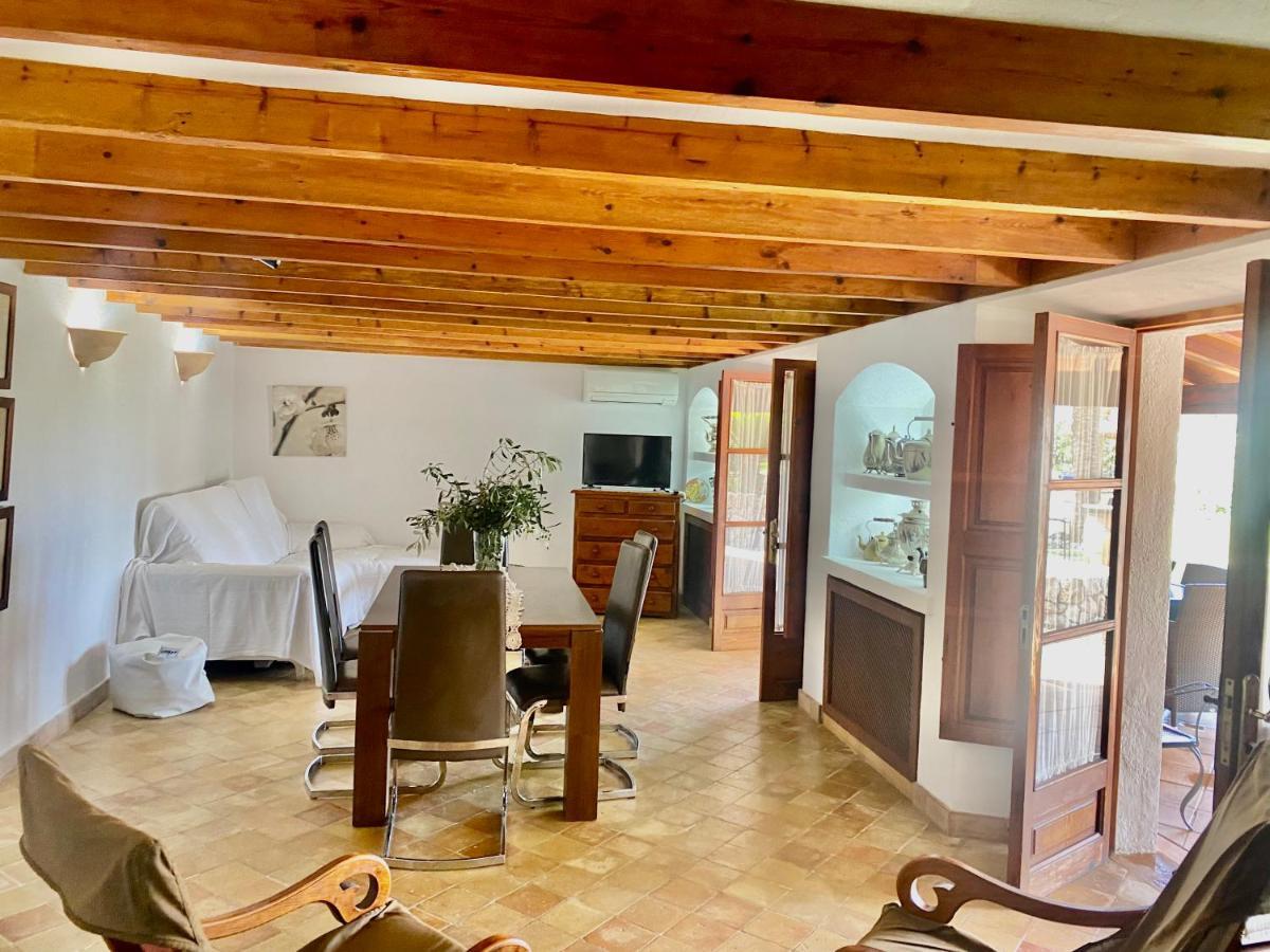 Puerto De Pollensa Villas And Apartments, With Private Mountain Ideal For Runners, Trailers,Near Puerto Pollensa Beach Approximately 5 Minutes Walking, Unique Experience In A Ullal Old Typical Mallorca House With Private Mountain And Near To The Beac Dış mekan fotoğraf