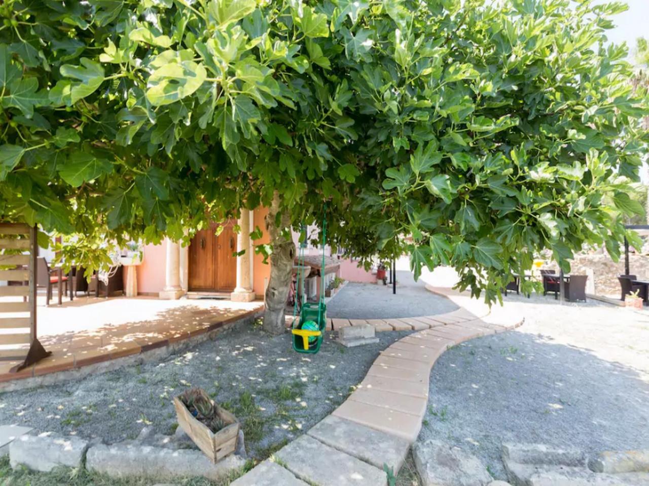 Puerto De Pollensa Villas And Apartments, With Private Mountain Ideal For Runners, Trailers,Near Puerto Pollensa Beach Approximately 5 Minutes Walking, Unique Experience In A Ullal Old Typical Mallorca House With Private Mountain And Near To The Beac Dış mekan fotoğraf